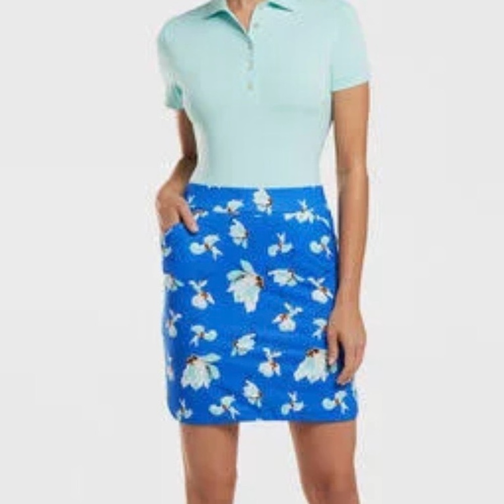 Peter Millar Women’s Athletic Skort . Blue Floral Petal Hem Skirt. Size XL.